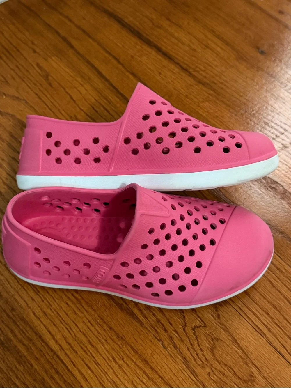 TOMS Pink Water Shoes Slip-On Sneakers Youth Size 11 Summer Beach Pool